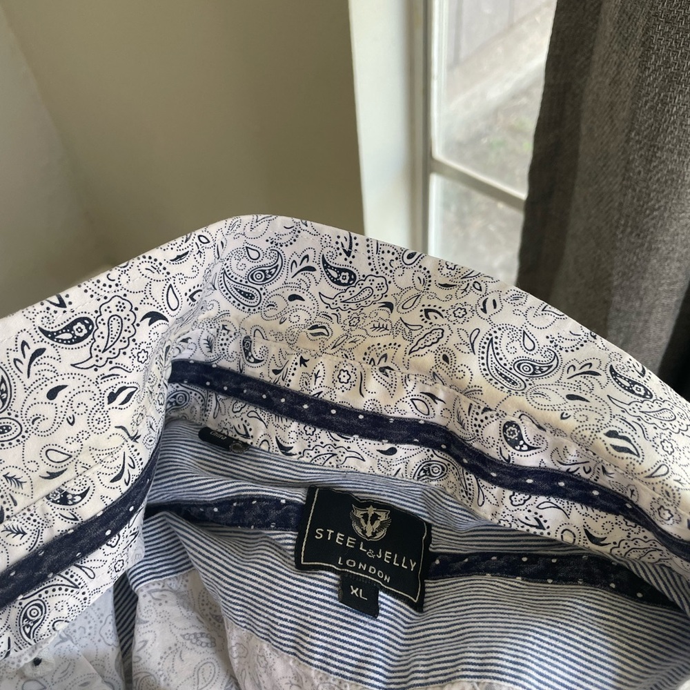 STEEL and JELLY Elegant shirt White with blue designs, Casual Button Down - Picture 7 of 8